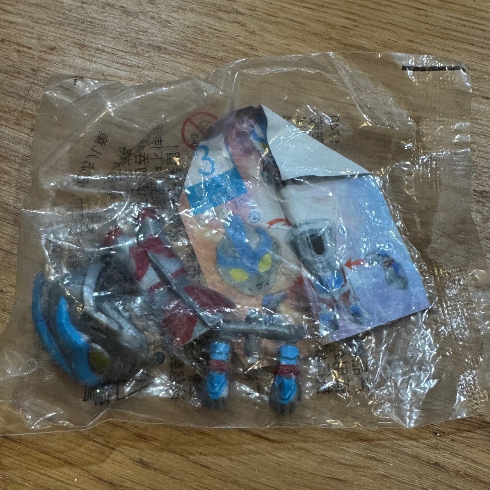 Ultraman Ginga 2013 TPC Mini Assembly Figure Kit Sealed New Blue Red Silver